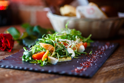 Bornholmer Feldsalat mit Räucherlachs